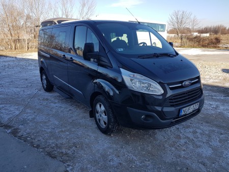 Ford Tourneo Titanium 7+1 fő