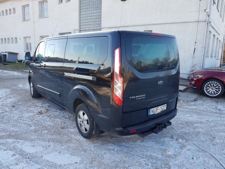 Ford Tourneo Titanium 7+1 fő