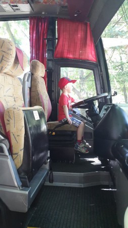 Tapasztalt sofőrjeink minden igényt kielégítenek